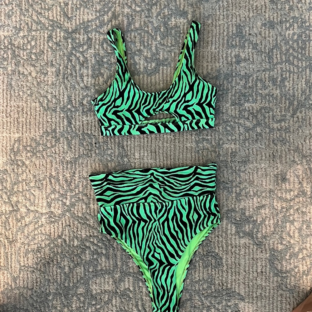 High-waisted Zebra Bikini set